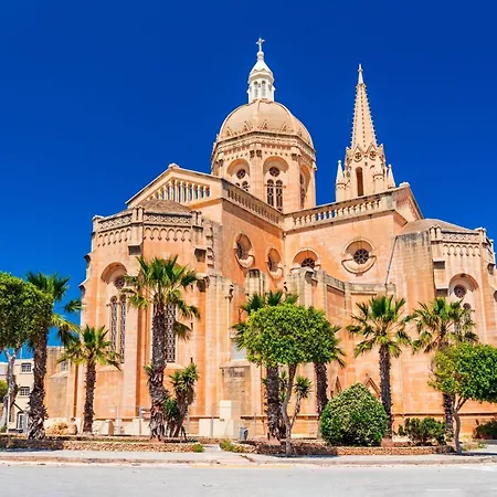 Modern Seaview Apart In Gozo - Happy شقة Marsalforn